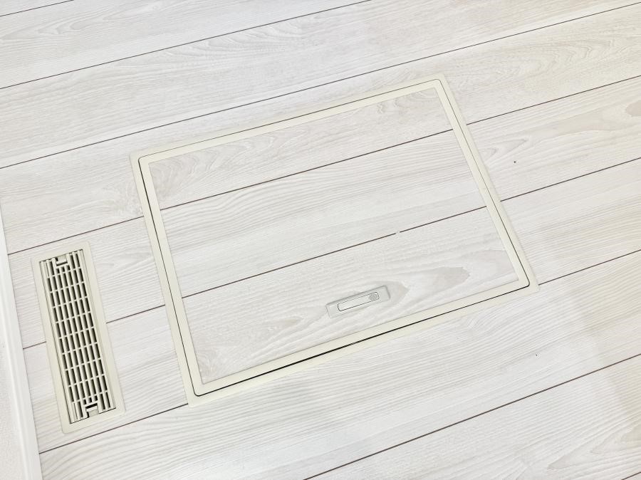 ̑ ݔBꂽ[Xy[XŉƑŜXbL