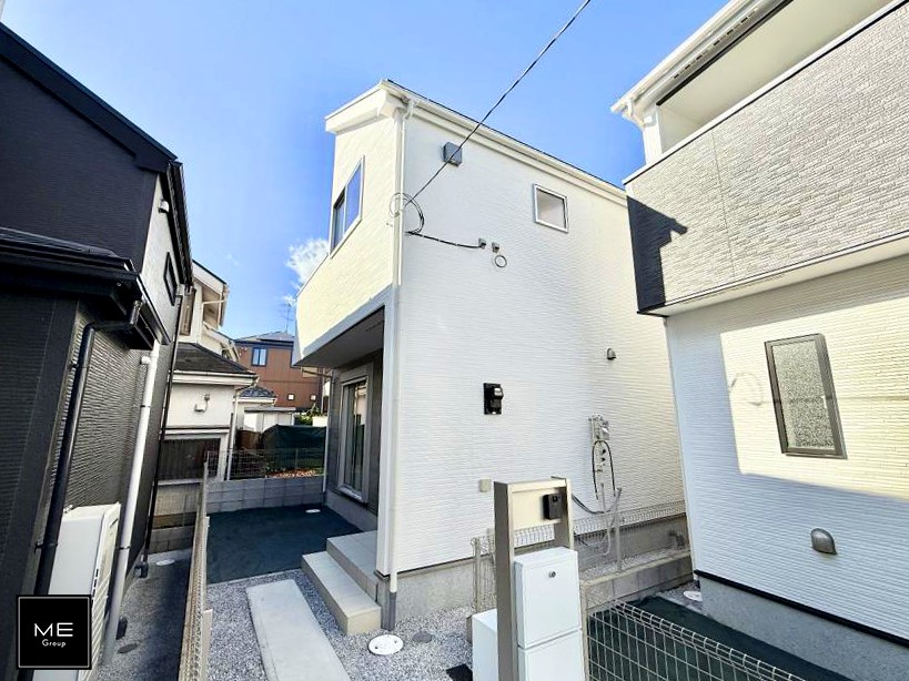 nOώʐ^ OρV炵n܂ꏊŁAƑJ[߂