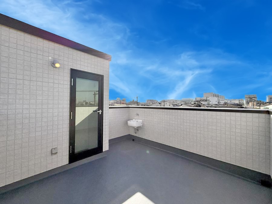 �o���R�j�[ ������ �G�߂̈ڂ낢����������J���I�ȋ�Ԃł�