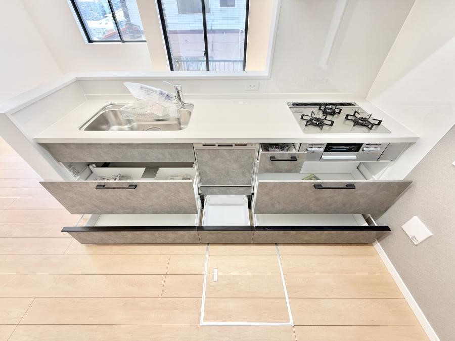 �L�b�`�� �����������������Ɗy�����Ȃ�A���K�ȃL�b�`�����