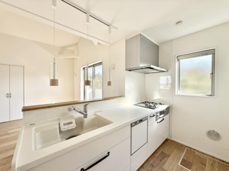 �L�b�`�� �������Ƒ����J��[�߂�A������̂���L�b�`��