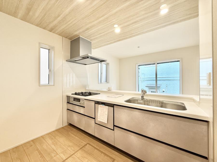 �L�b�`�� �������L���C�ɕЕt���A�g���₷���L�b�`��