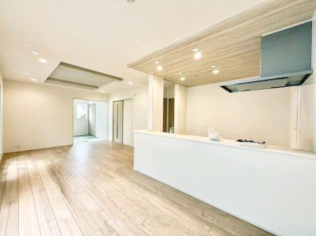 ���r���O �������V���v���������ґ�A��؂Ȑl�Ɖ߂����S���قǂ�����