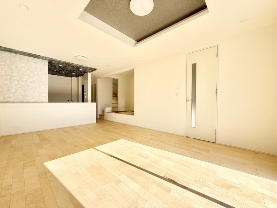 rO 났ƏΊ炪W܂AS܂郊rO