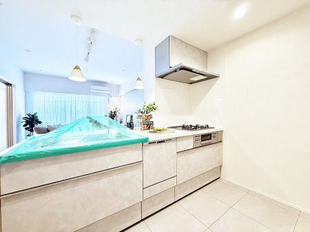 �L�b�`�� ���������y���݂ƐH�ׂ�K����͂���L�b�`��