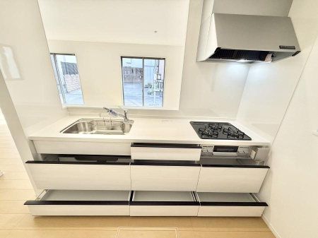 �L�b�`�� �����������������Ɗy�����Ȃ�A���K�ȃL�b�`�����