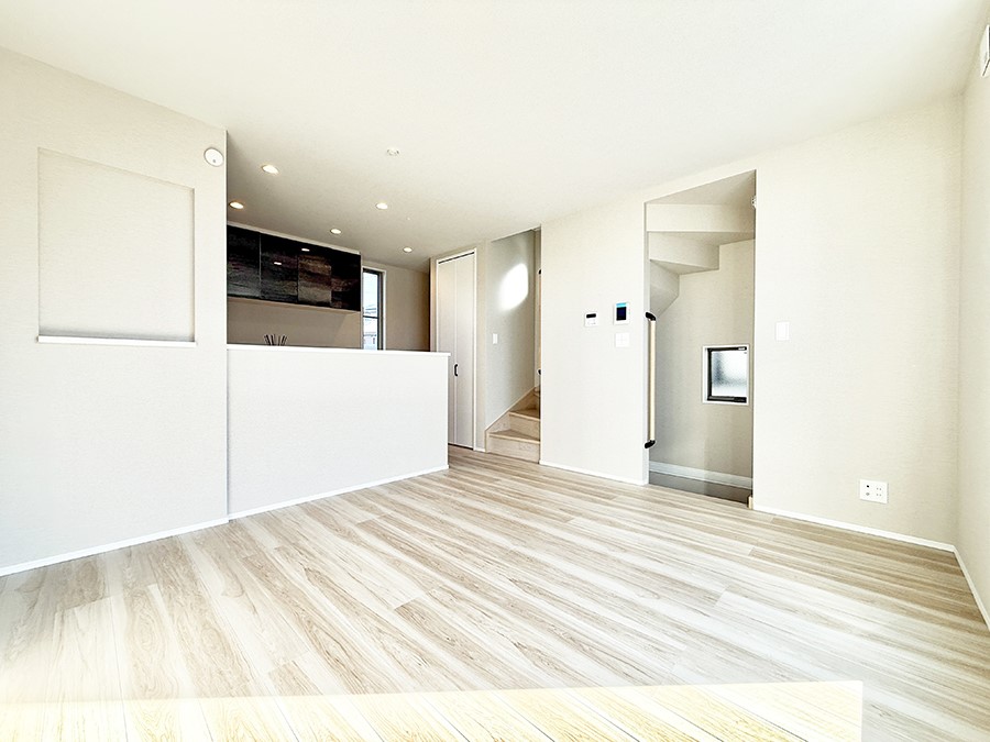 ���r���O ���������S�n�̂����A���z�̃��r���O