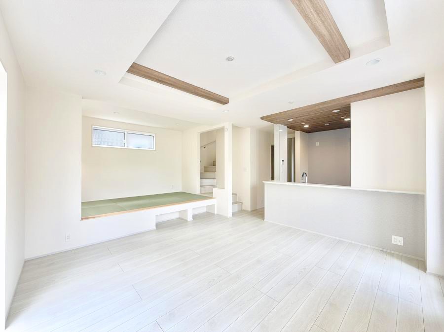 ���r���O ���������R�Ɖ�b�����܂��A�S�n�悢�ЂƂƂ�