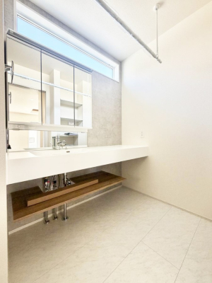 ���ʑ�E���ʏ� �������������Ő������̂�����ʏ�