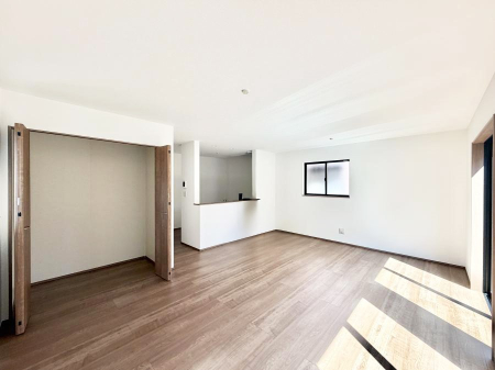 ���r���O ���������R�Ɖ�b�����܂��A�S�n�悢�ЂƂƂ�