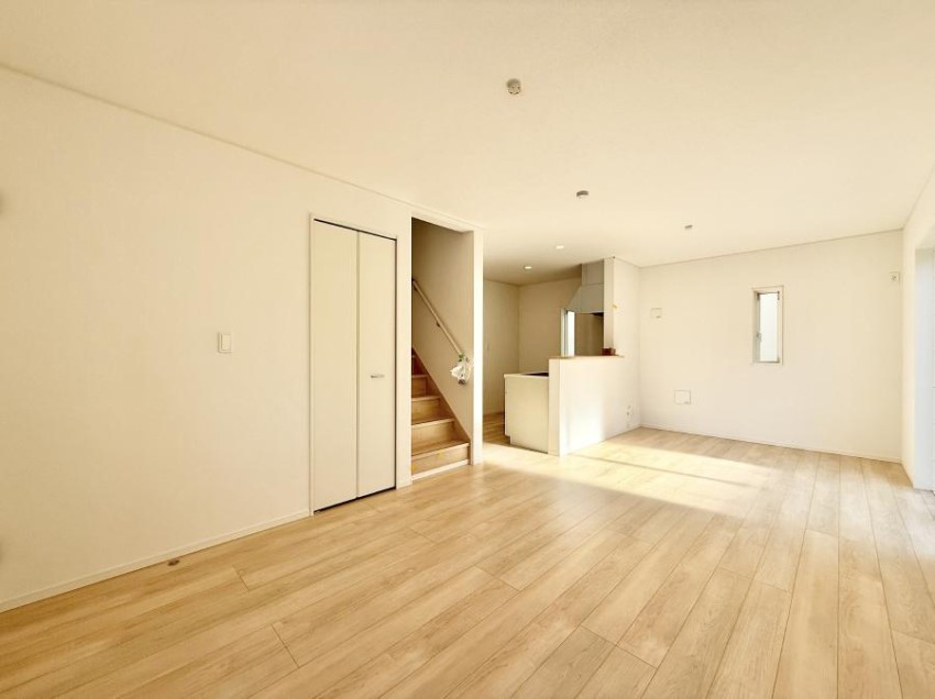 ���r���O ���������났�ƏΊ炪�W�܂�A�S���܂郊�r���O