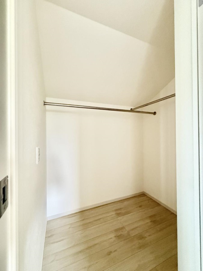 ���[ ����