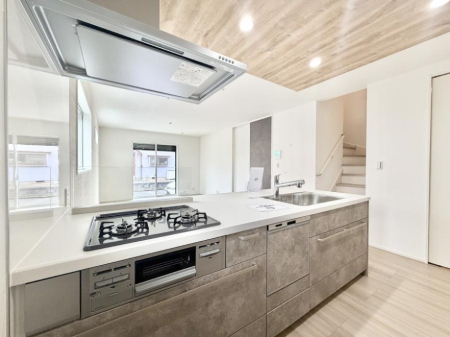 �L�b�`�� ����