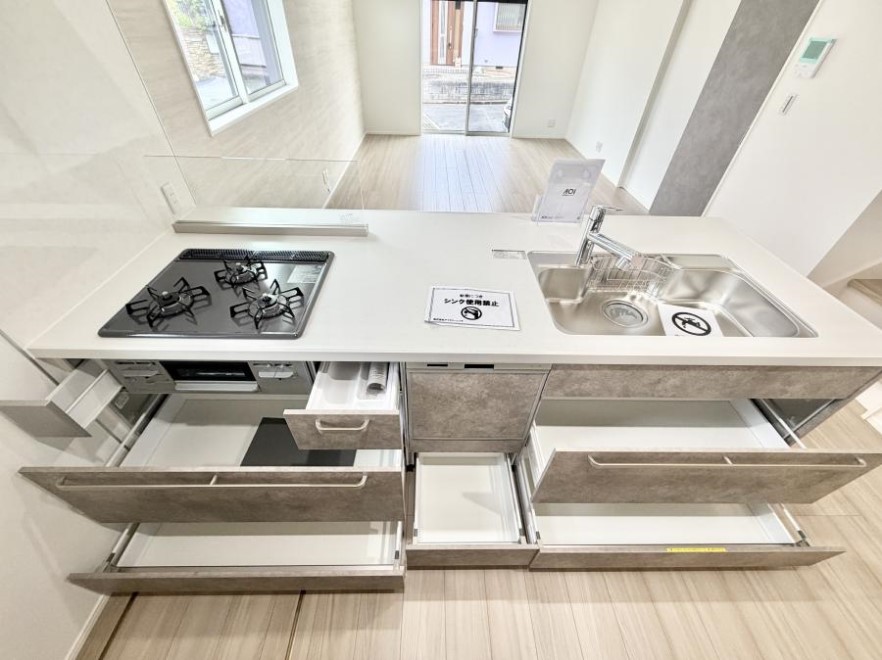 �L�b�`�� ����