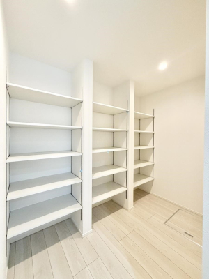 ���[ �������L�b�`���ɂ͐H�i�����ɂƂĂ��֗��ȃp���g���[����