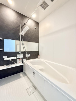 ���� �������������A������芰����o�X���[��