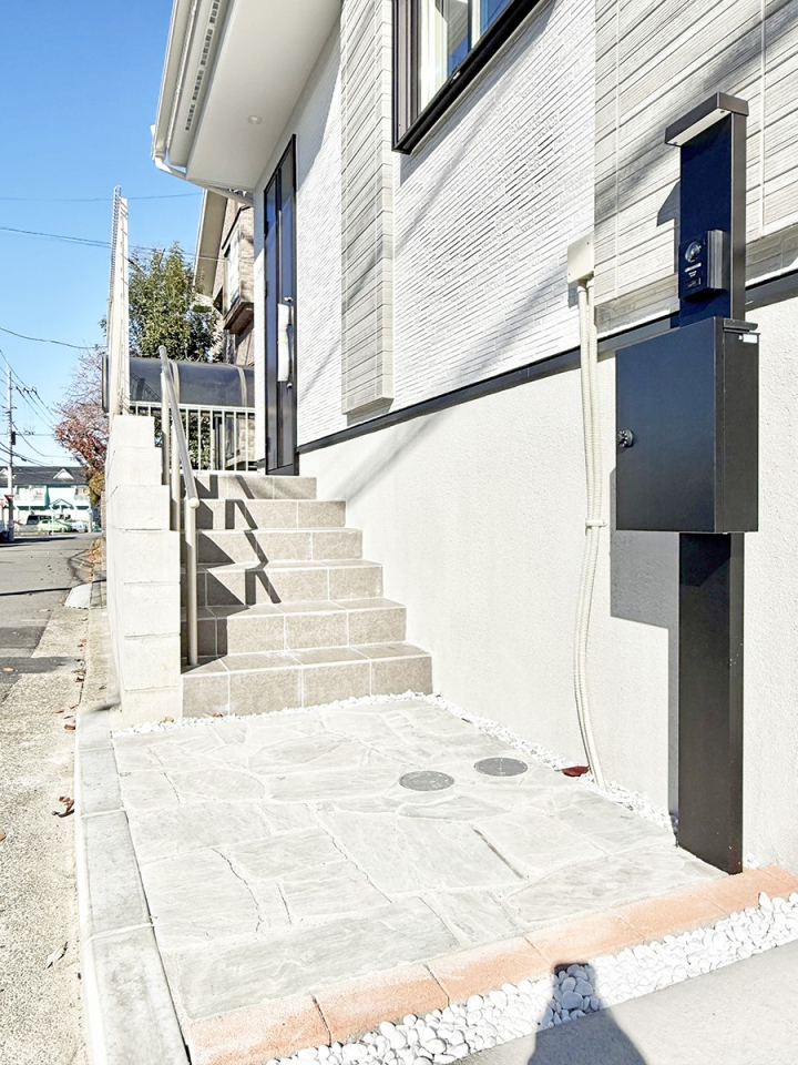 ӊ w 1900m }cssusvw