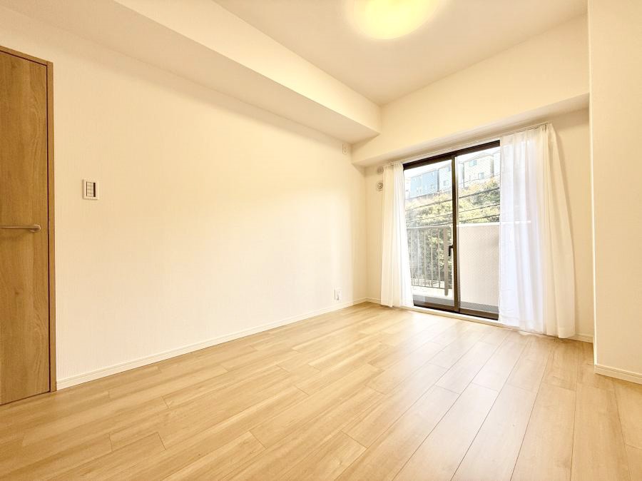 �q������ �������v���C�x�[�g��ԂƂ��ĐÂ��ŗ�������������񋟂��Ă���܂�