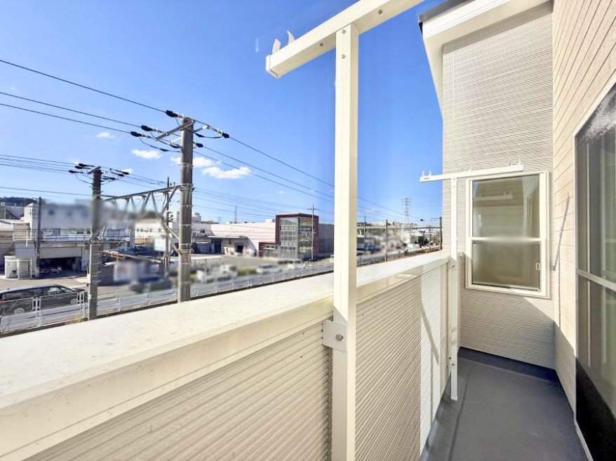 �o���R�j�[ ������ �G�߂̈ڂ낢����������J���I�ȋ�Ԃł�