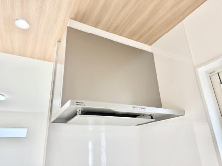 ���̑����� �ݔ����������̏��C����������C��ɗU������A�����I�ɔr�����ł��܂��B