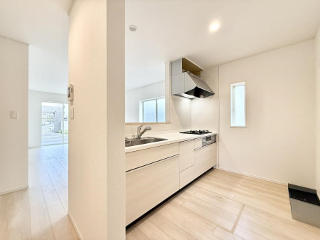 �L�b�`�� ���������y���݂ƐH�ׂ�K����͂���L�b�`��