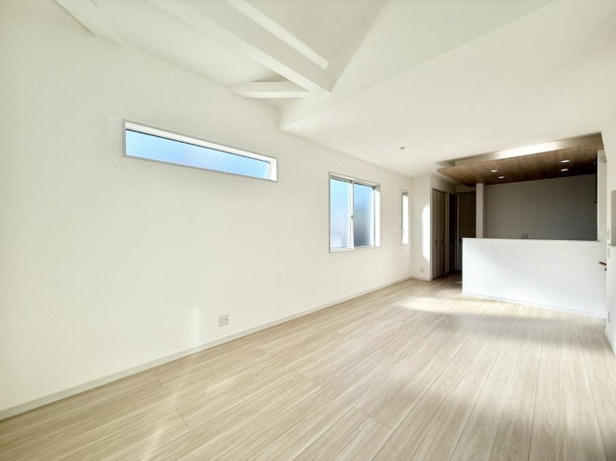 ���r���O ���������R�Ɖ�b�����܂��A�S�n�悢�ЂƂƂ�