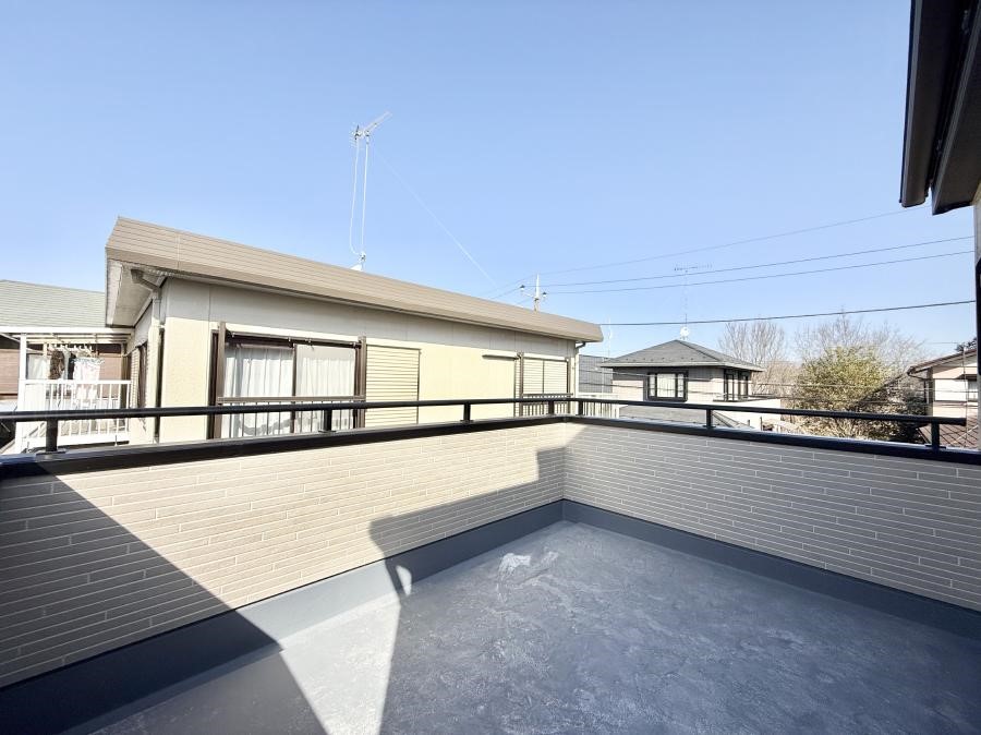 �o���R�j�[ ������ �G�߂̈ڂ낢����������J���I�ȋ�Ԃł�