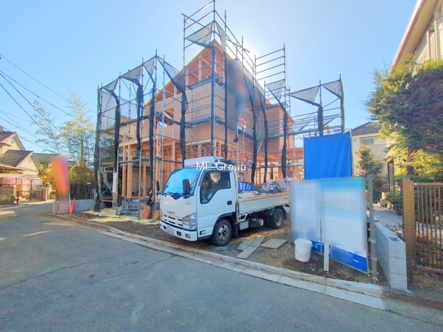 nOώʐ^ OρV炵n܂ꏊŁAƑJ[߂