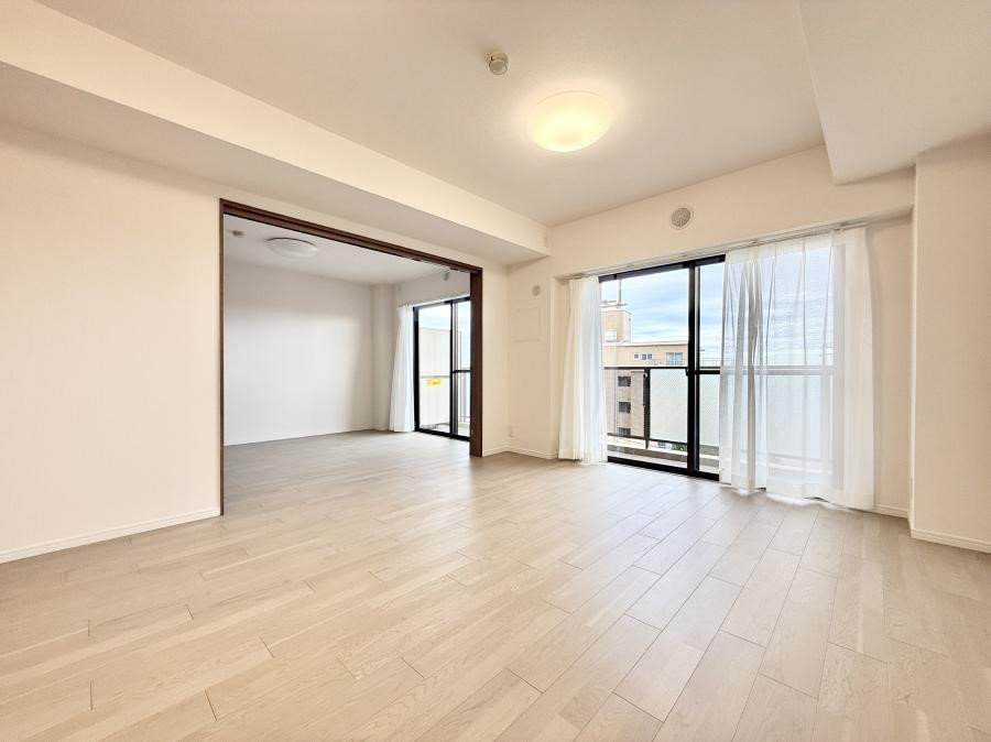 ���r���O ���������C�ɓ���̏ꏊ�ŁA�̂�т�Ƃ������Ԃ�