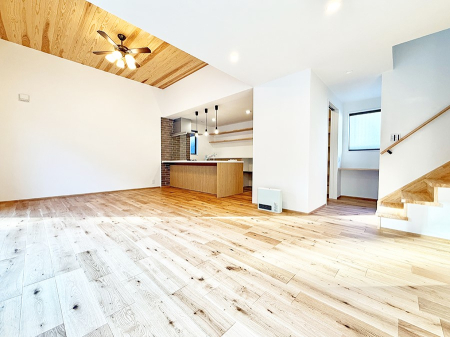 ���r���O �������S���������ꏊ�A�������߂����郊�r���O