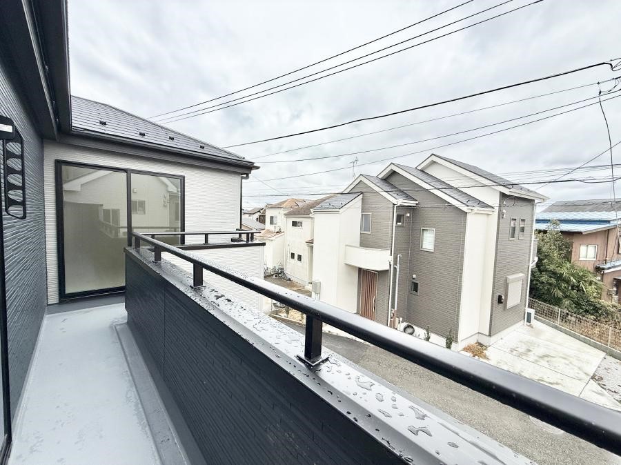 �o���R�j�[ ������ �G�߂̈ڂ낢����������J���I�ȋ�Ԃł�