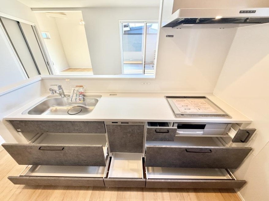 �L�b�`�� �������A�C�f�A�L����A�N���G�C�e�B�u�ȗ������