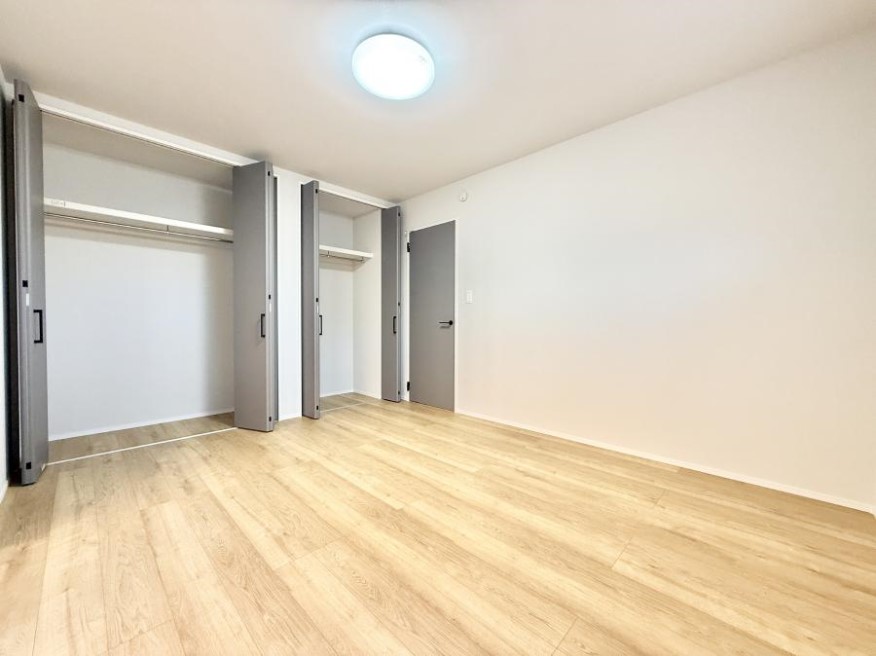 �q������ �������Ƌ�⃌�C�A�E�g�����R�ɔz�u�ł��邽�ߎg�����肪�ǂ����K�ɉ߂����܂�