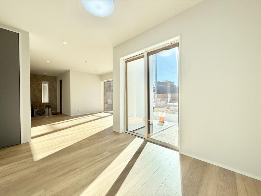 ���r���O �����������������Ɠ��ʂɂ���A�e���̋��