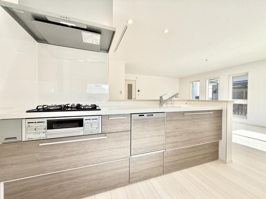 �L�b�`�� �������Ƒ����J��[�߂�A������̂���L�b�`��