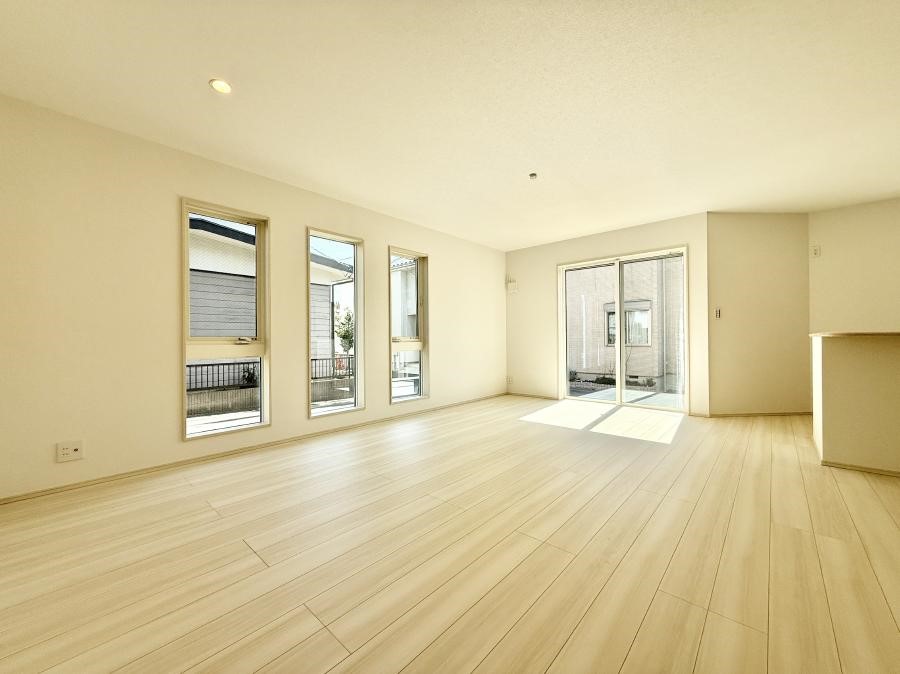 ���r���O ���������R�Ɖ�b�����܂��A�S�n�悢�ЂƂƂ�