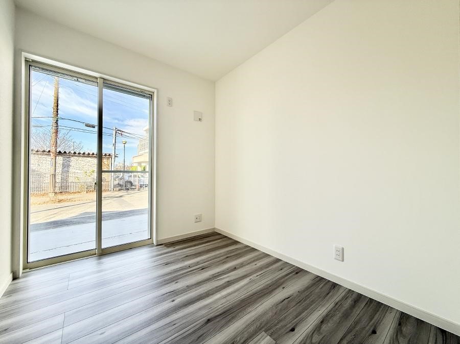 �q������ ����