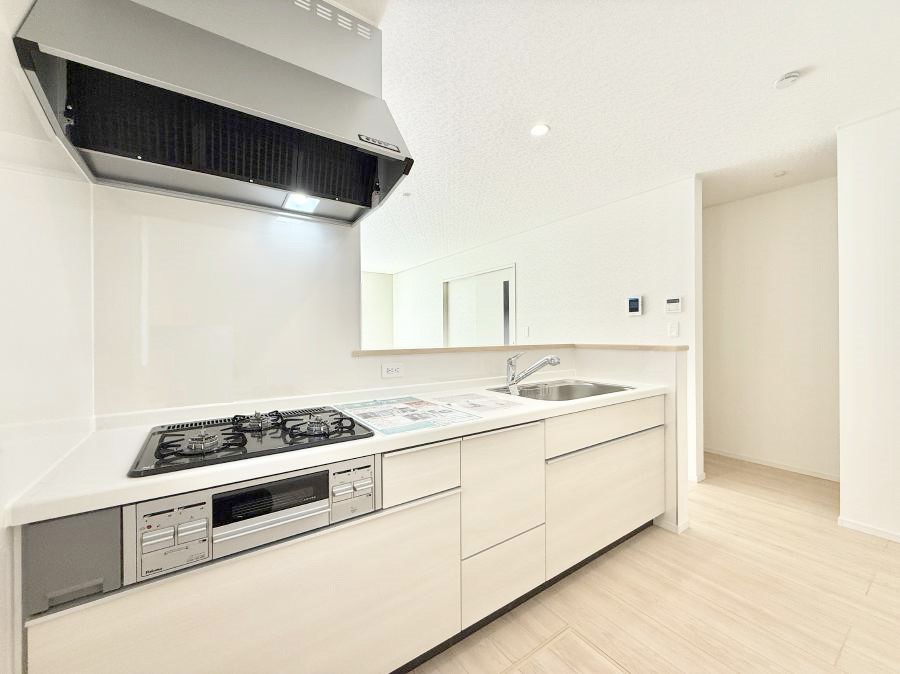 �L�b�`�� �������Ƒ����J��[�߂�A������̂���L�b�`��