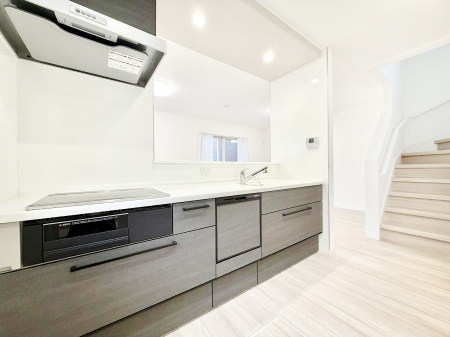 �L�b�`�� �������V���v���Ŕ������S�n�悢���Ԃ𐶂ރL�b�`�����