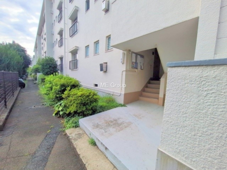 �G���g�����X �O�ρ��A�邽�тɈ��S����^���Ă����A���J�ɊǗ����ꂽ���L���