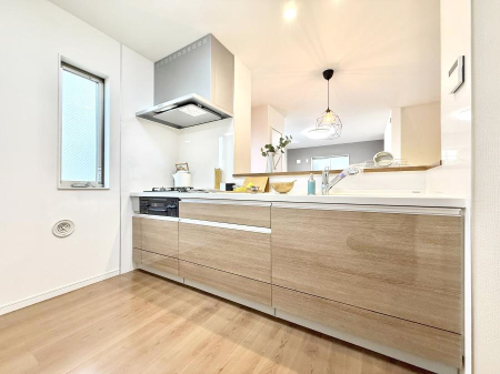 �L�b�`�� �����������������Ԃ����܂��A�Ί炠�ӂ��L�b�`��