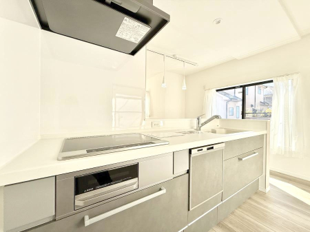 �L�b�`�� �����������������Ԃ����܂��A�Ί炠�ӂ��L�b�`��