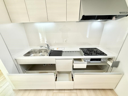 �L�b�`�� �������Ƒ����J��[�߂�A������̂���L�b�`��