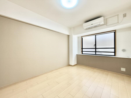 �q������ �������v���C�x�[�g��ԂƂ��ĐÂ��ŗ�������������񋟂��Ă���܂�