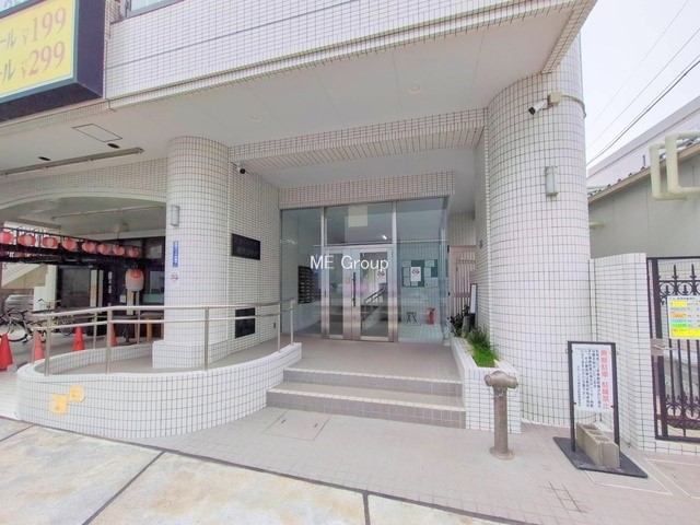 �G���g�����X �O�ρ��������̂���G���g�����X�͉��K�Ȗ����̎n�܂�����o���܂�