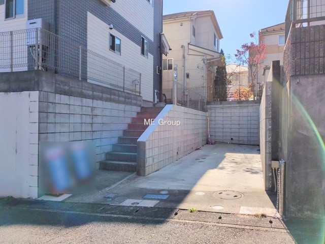  �O�ρ����K�Ȓ��ԃX�y�[�X�ň��S