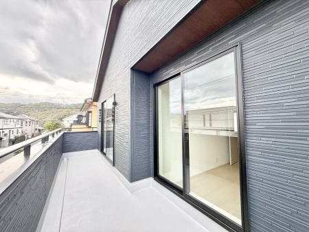 �o���R�j�[ ������ ���̃R�[�q�[���̐�����y���ށA�����̏ꏊ