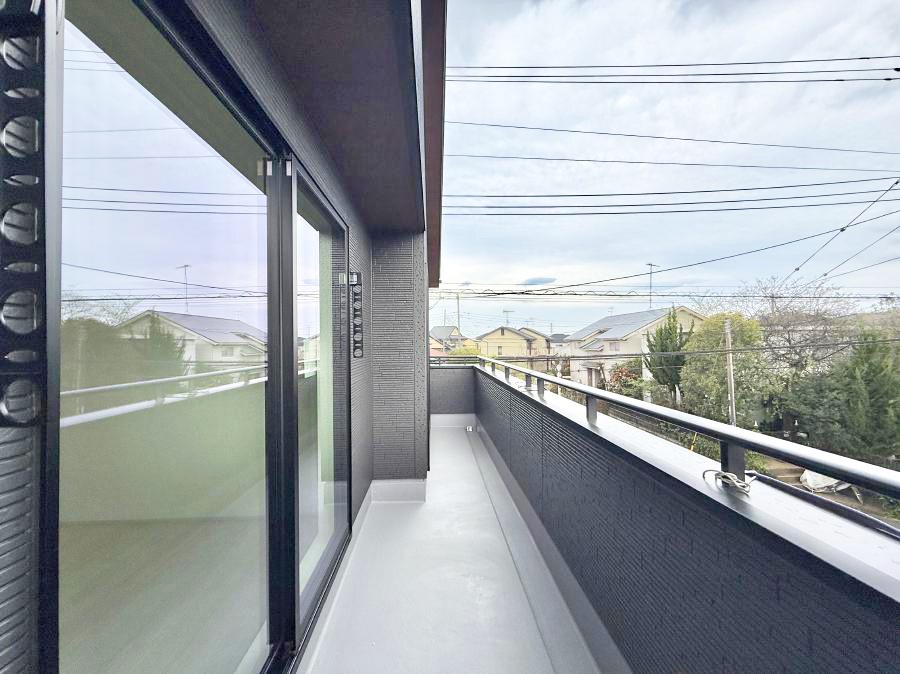 �o���R�j�[ ������ �G�߂̈ڂ낢����������J���I�ȋ�Ԃł�