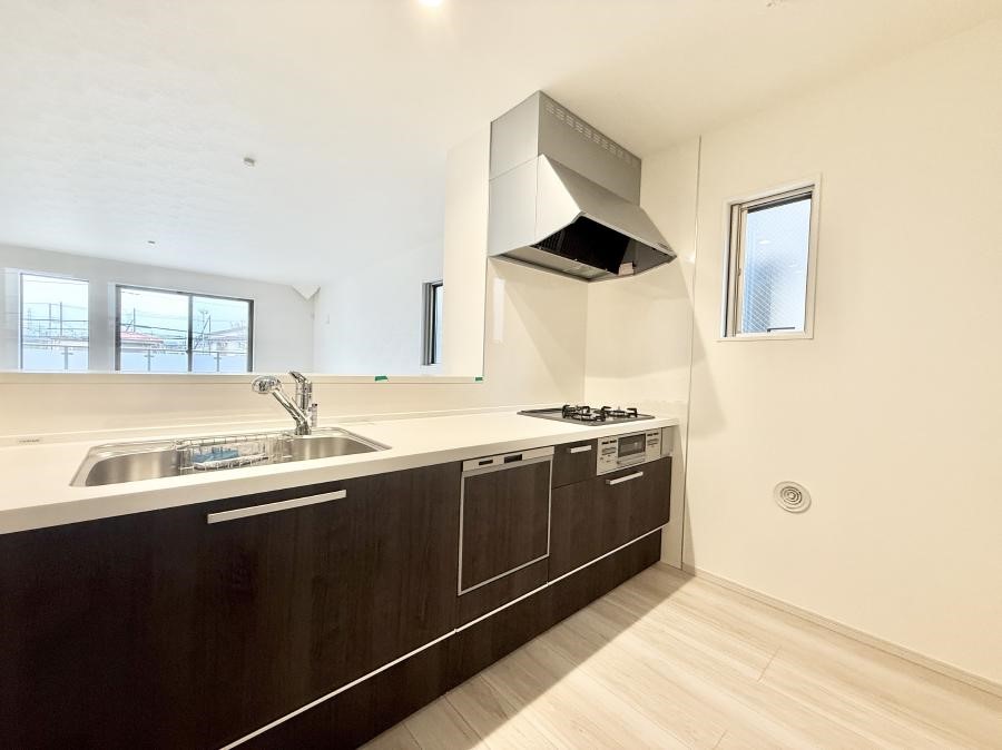 �L�b�`�� ���������y���݂ƐH�ׂ�K����͂���L�b�`��