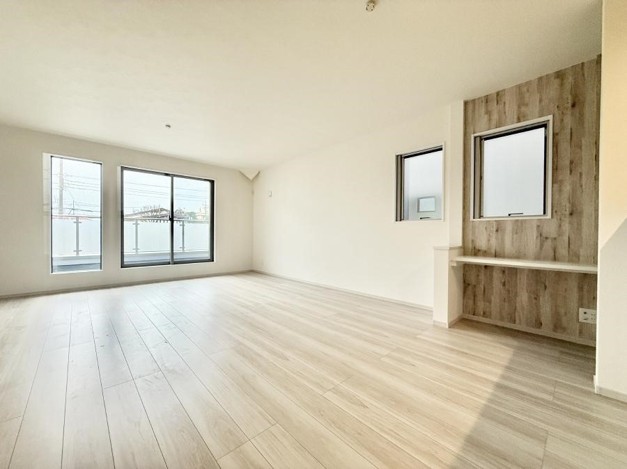 ���r���O ���������R�Ɖ�b�����܂��A�S�n�悢�ЂƂƂ�